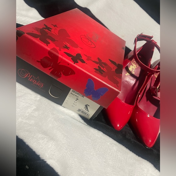 ❤️‍🔥👠Red Ankle Strap Pumps❤️‍🔥👠 - Picture 6 of 9